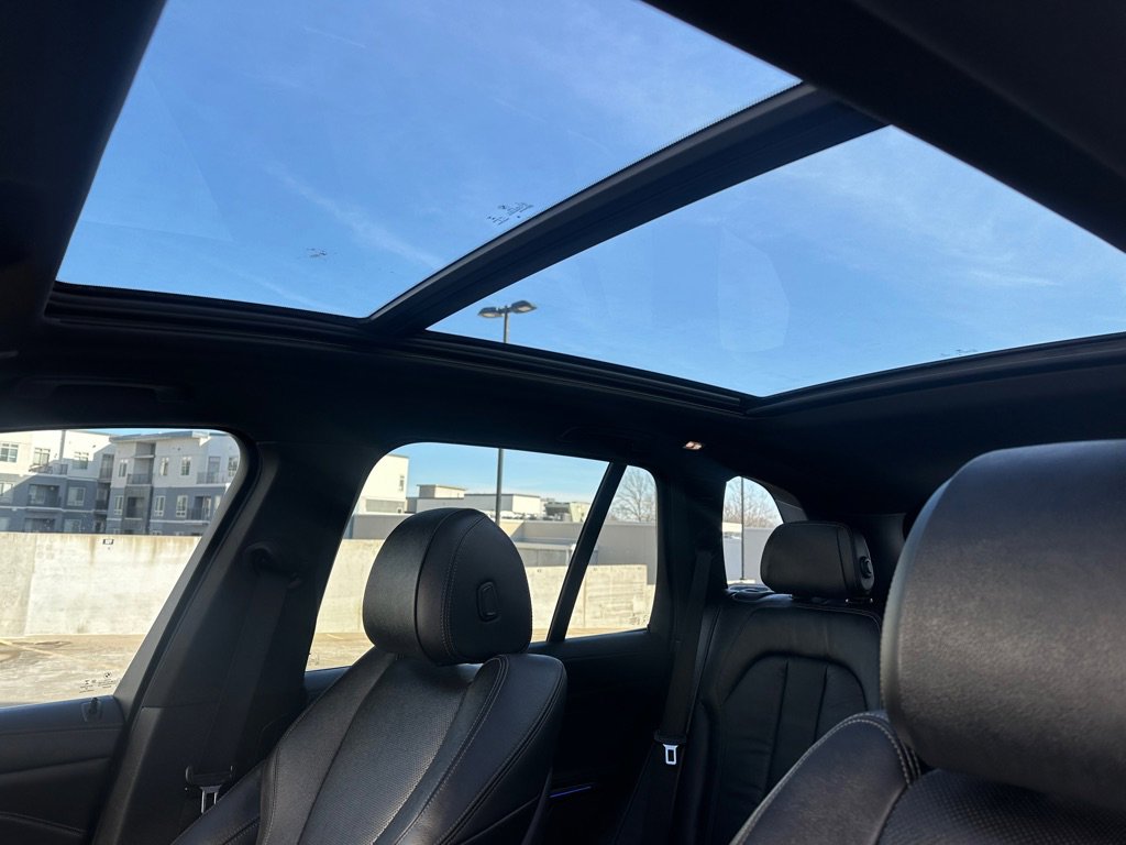 Used 2019 BMW X5 xDrive40i w/ Premium Package 2 AWD/4WD image 9