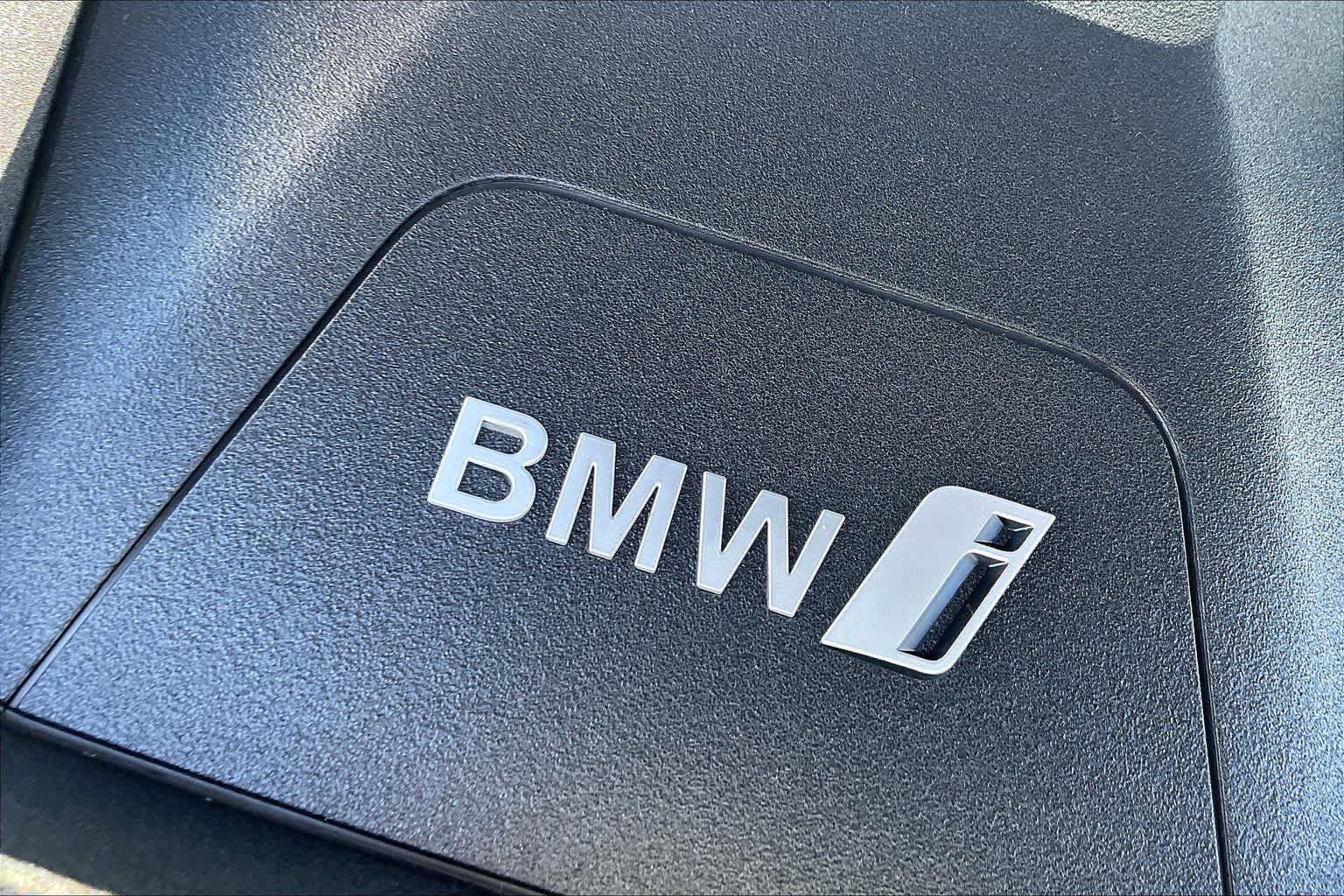New 2026 BMW i4 xDrive40i w/ M Sport Package AWD/4WD image 17