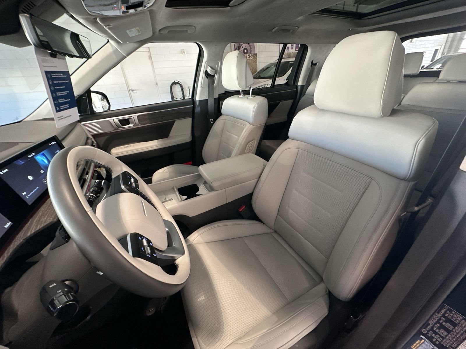 Used 2025 Hyundai Santa Fe Calligraphy image 20