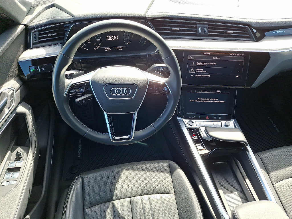 Used 2024 Audi Q8 e-tron Premium Plus AWD/4WD image 2