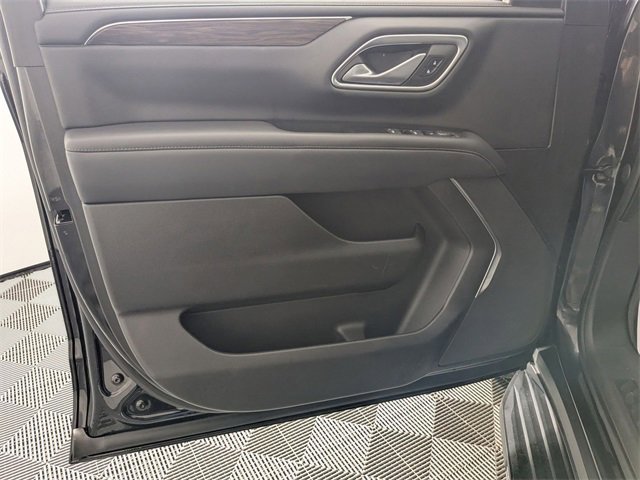 Used 2021 Chevrolet Suburban LS image 10