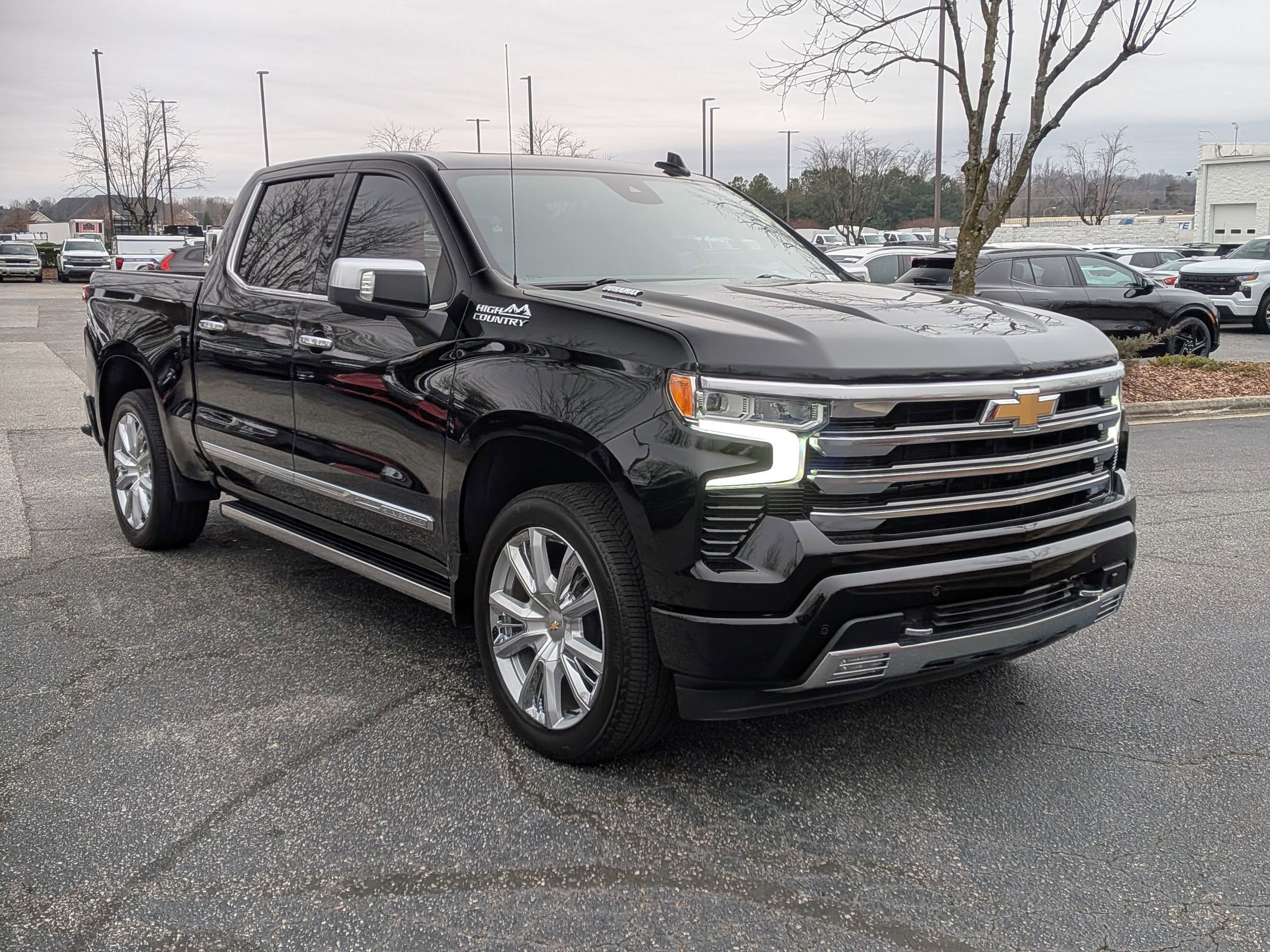 Certified 2025 Chevrolet Silverado 1500 High Country image 2