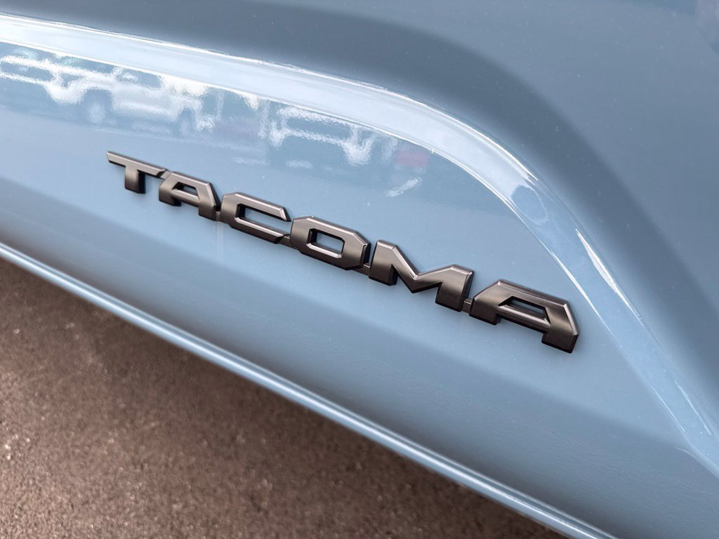 New 2026 Toyota Tacoma TRD Off-Road w/ TRD Off Road Premium Package AWD/4WD image 3