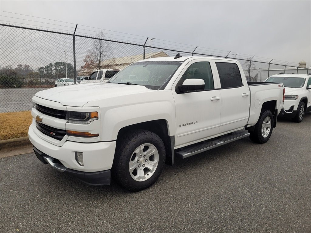 Used 2018 Chevrolet Silverado 1500 LT w/ All Star Edition image 3