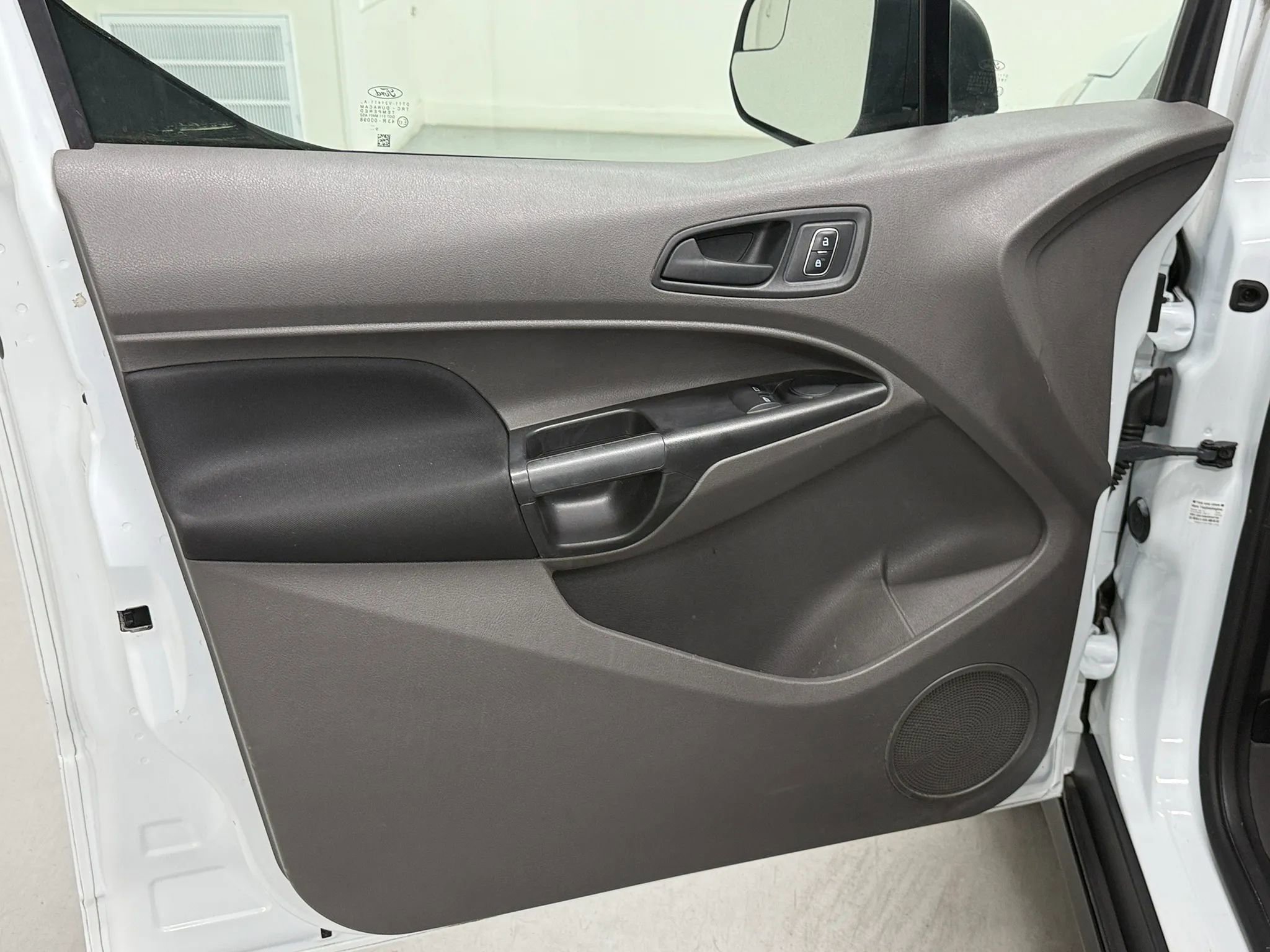 Used 2020 Ford Transit Connect XL image 15