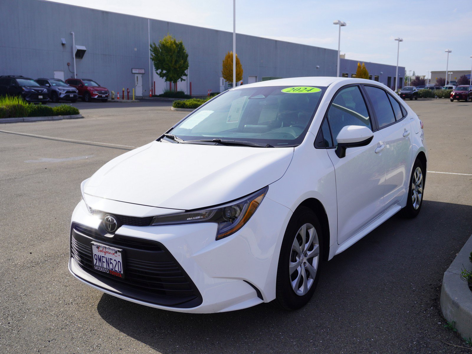 Used 2024 Toyota Corolla LE image 7