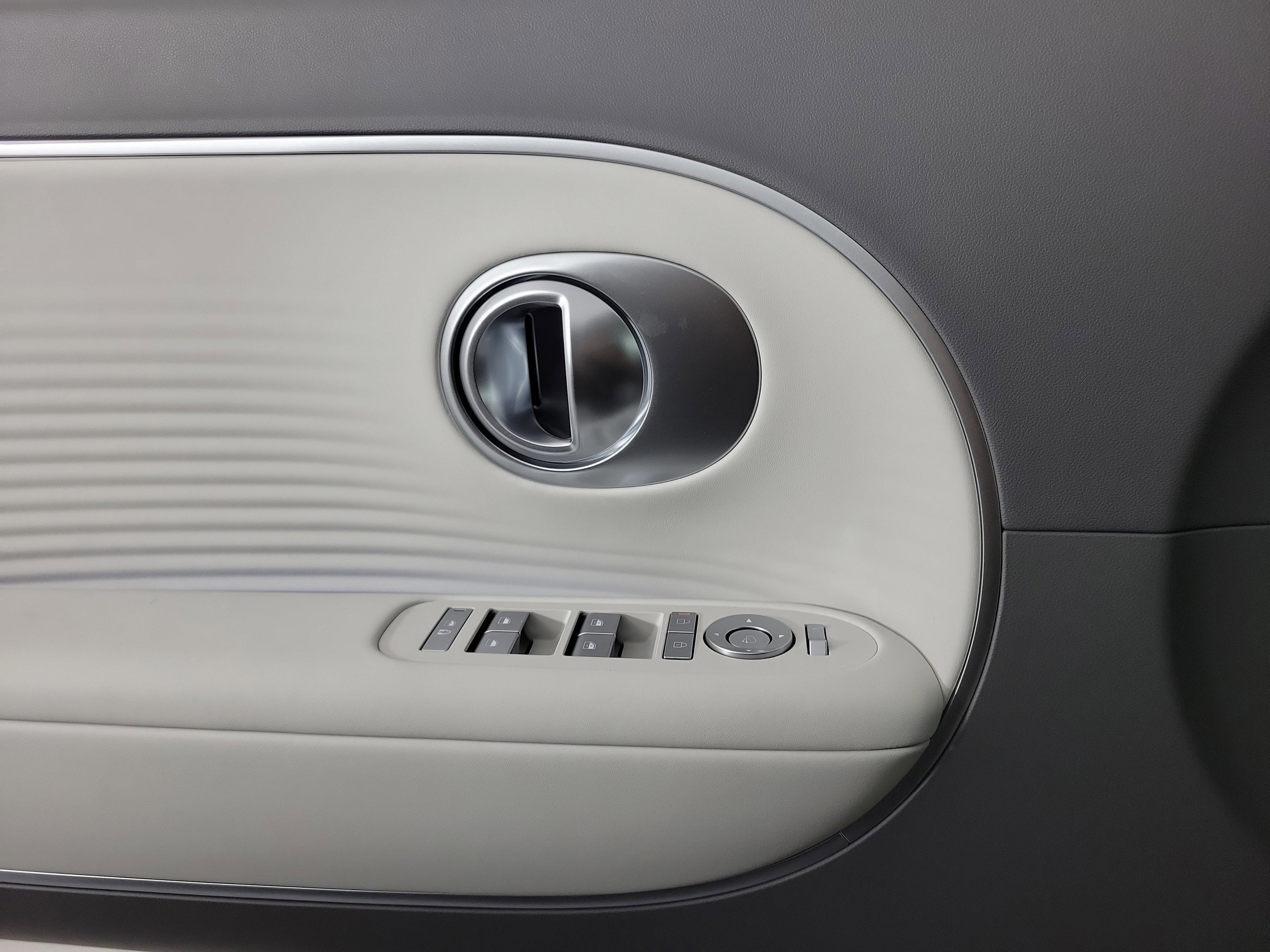 New 2026 Hyundai Ioniq 9 SEL image 24