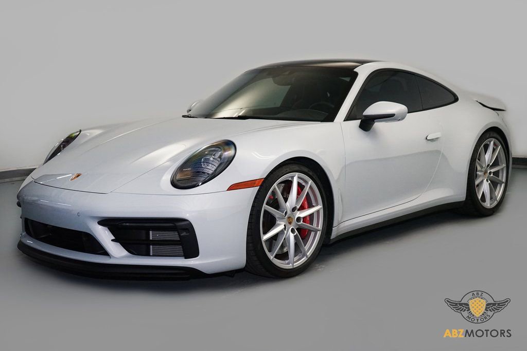 Used 2024 Porsche 911 Carrera GTS image 3