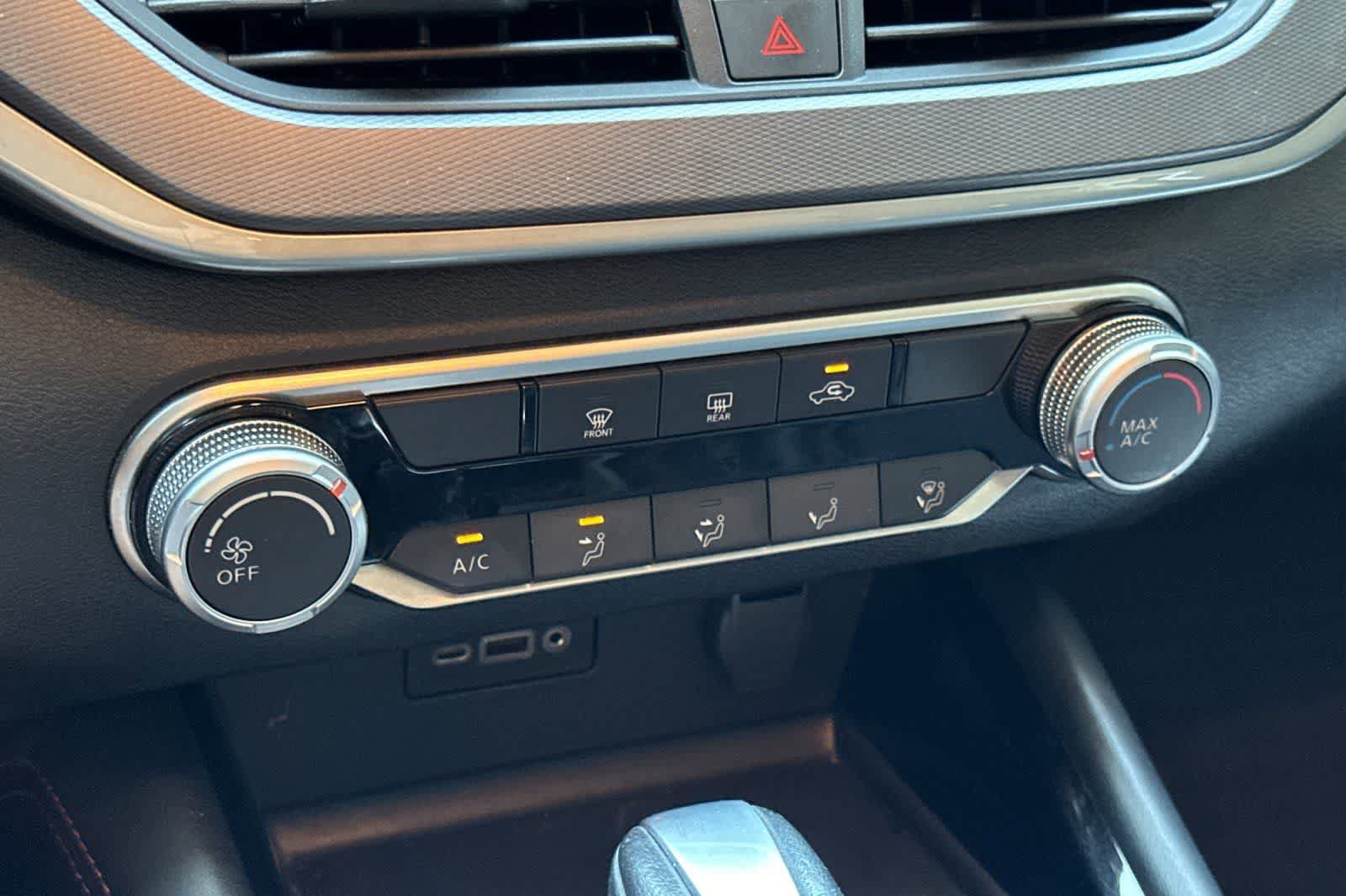 Used 2023 Nissan Altima 2.5 SR FWD image 21