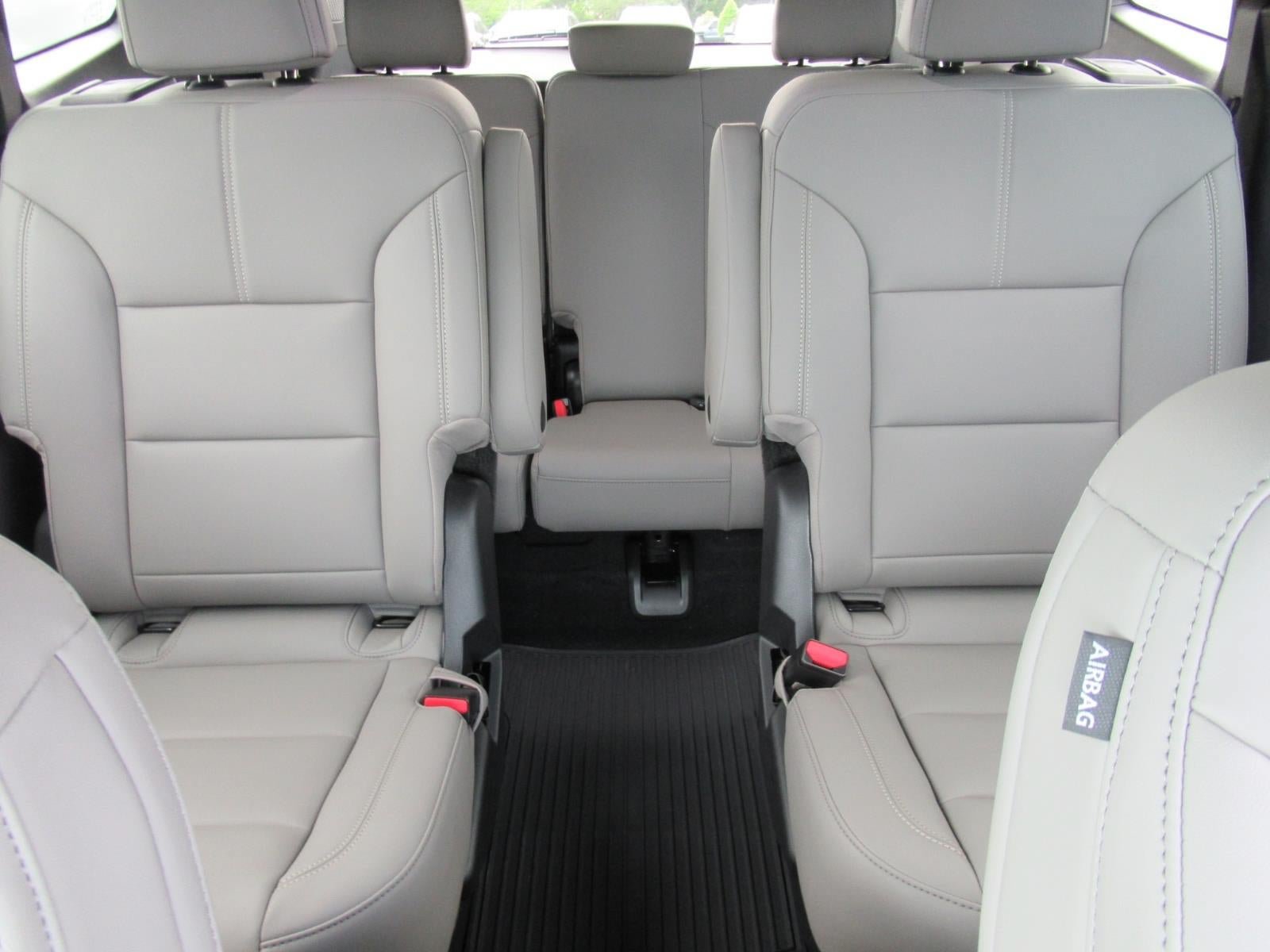 New 2026 GMC Acadia Elevation w/ Elevation Premium Package FWD image 15