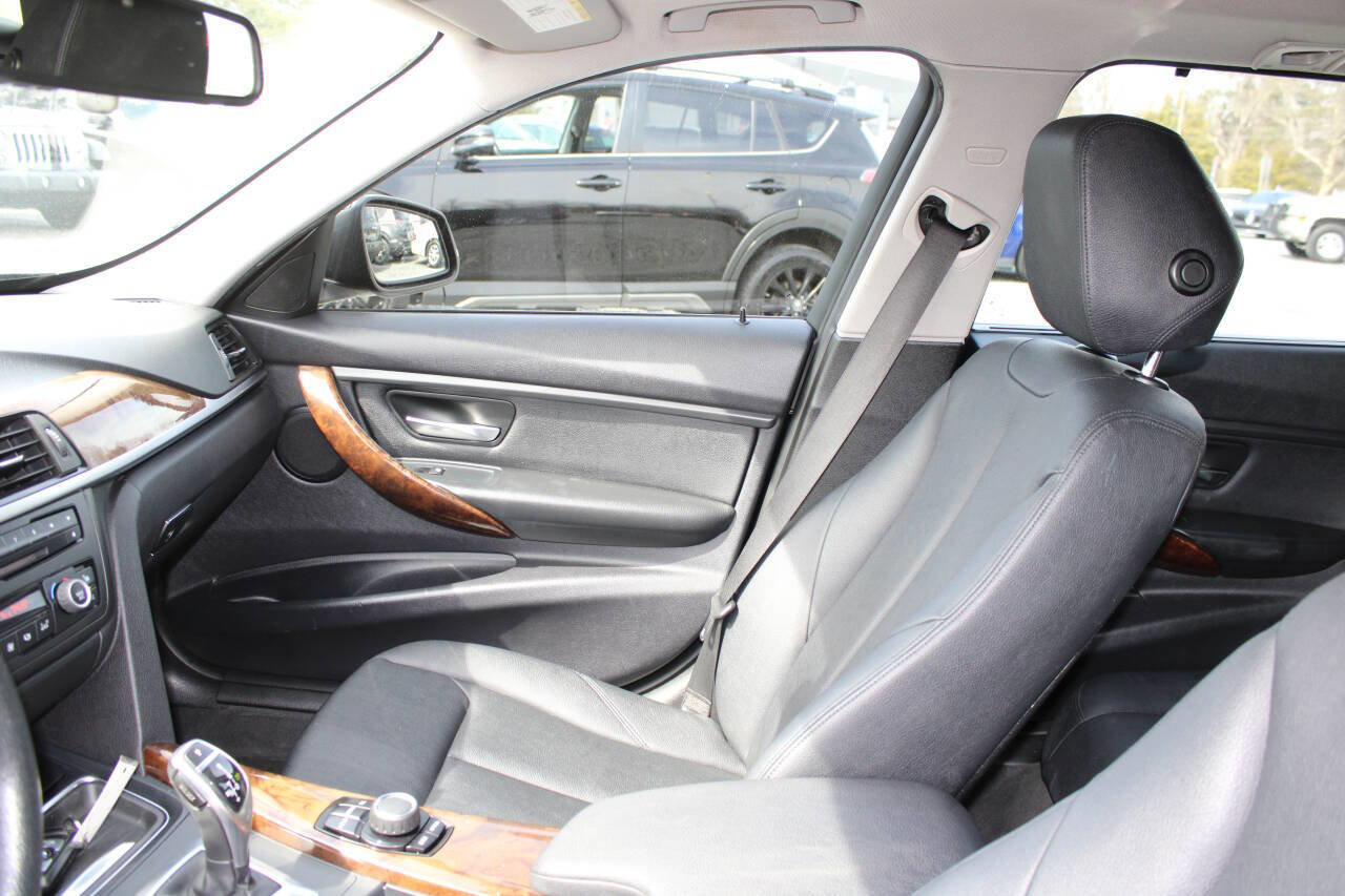 Used 2014 BMW 328i xDrive 328i xDrive AWD 4dr Wagon image 14