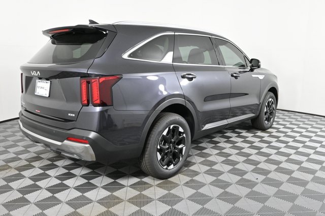 New 2025 Kia Sorento S image 6