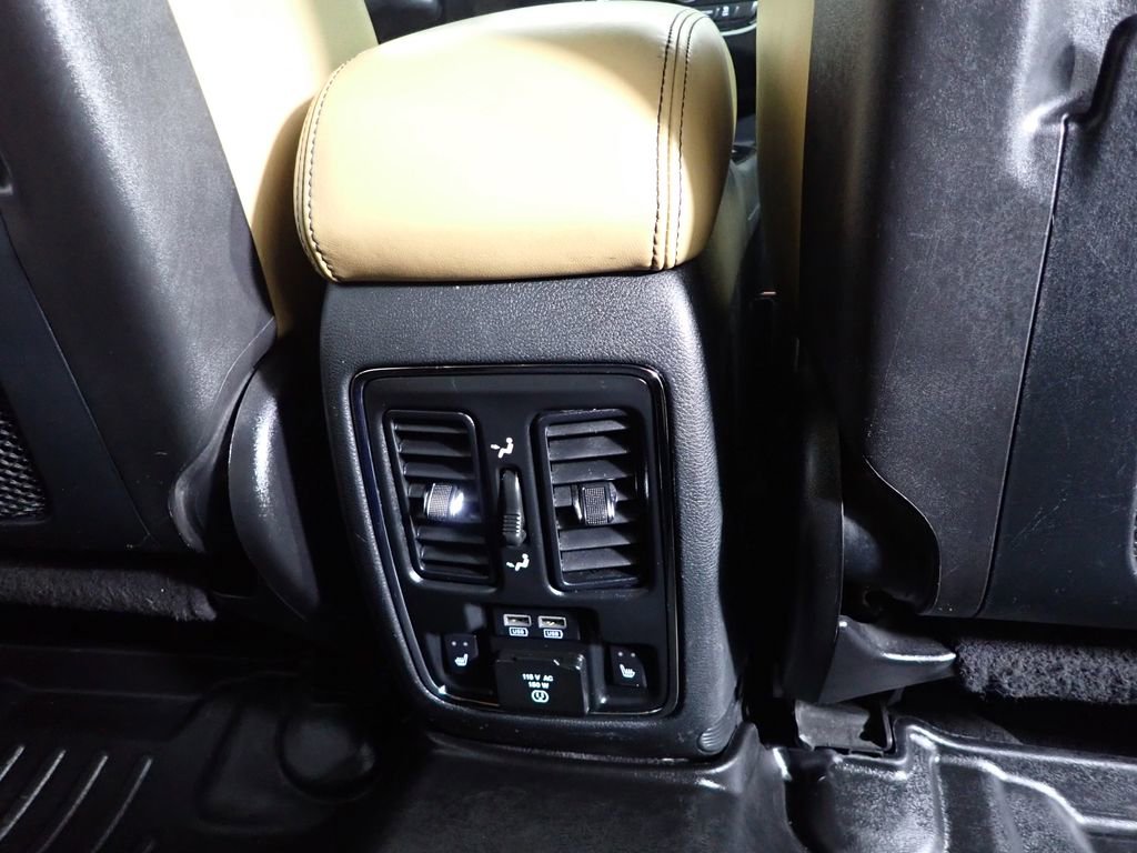 Used 2016 Dodge Durango Citadel w/ Technology Group AWD/4WD image 43