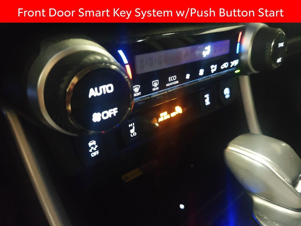 Used 2023 Toyota RAV4 XLE Premium image 10