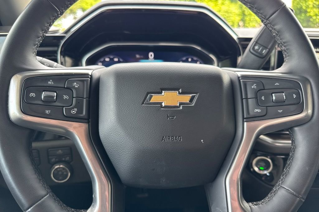Used 2025 Chevrolet Silverado 2500 LT w/ Convenience Package AWD/4WD image 34