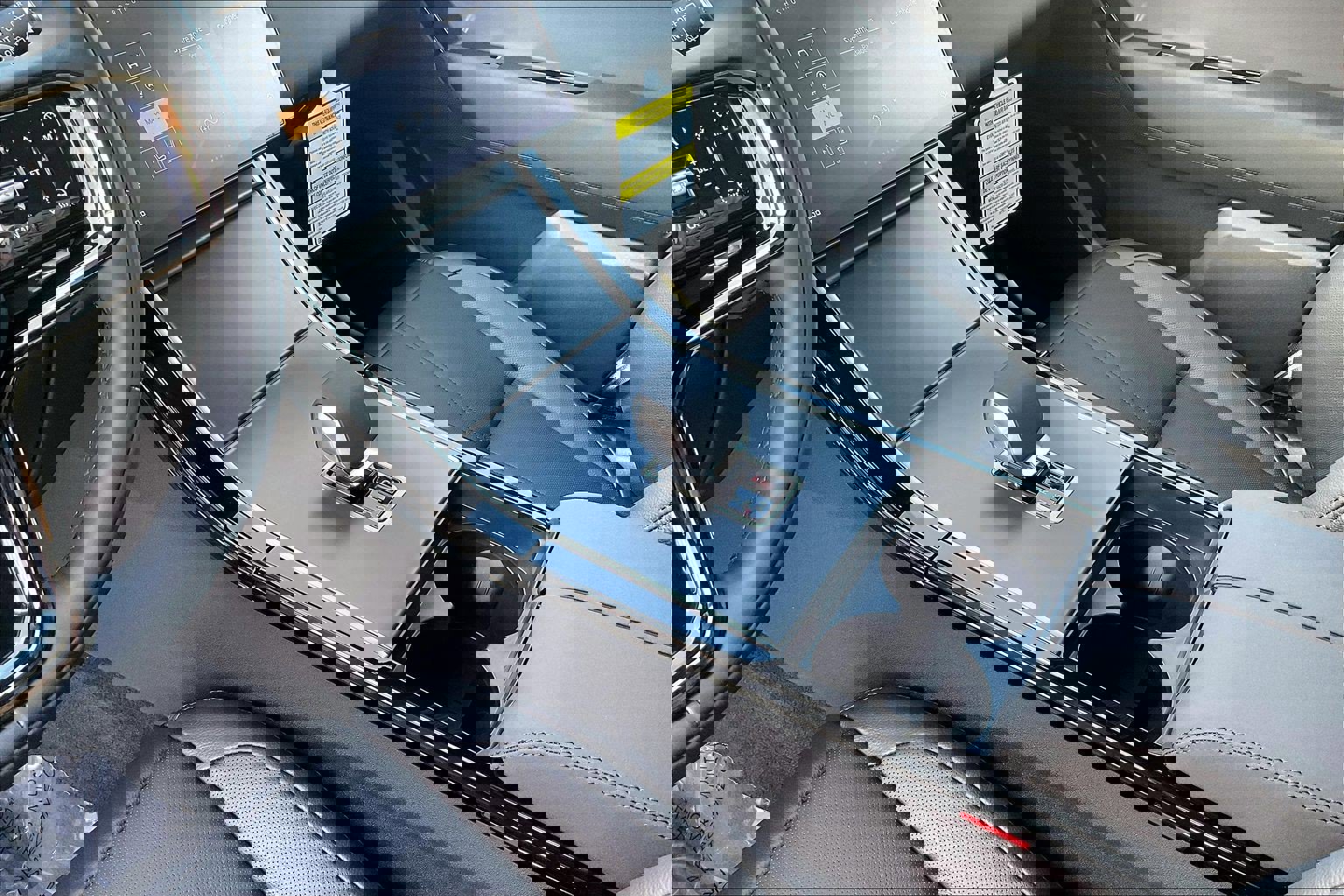 New 2026 Land Rover Range Rover Velar S image 11