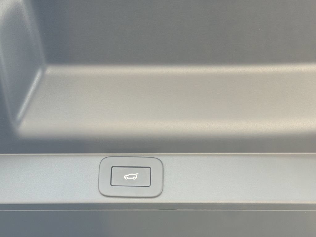 New 2026 Land Rover Range Rover SE AWD/4WD image 13
