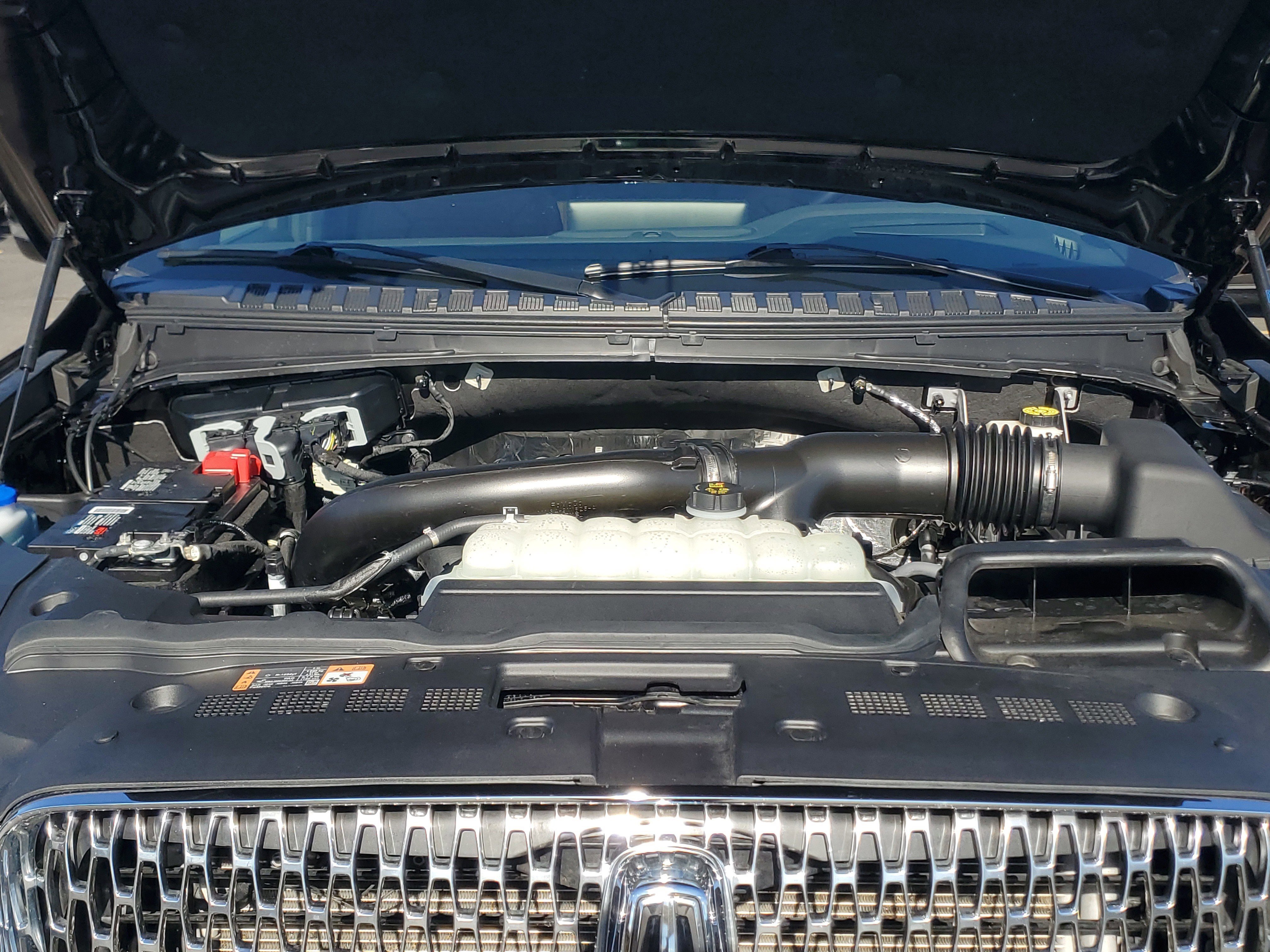 Certified 2024 Lincoln Navigator Reserve image 8