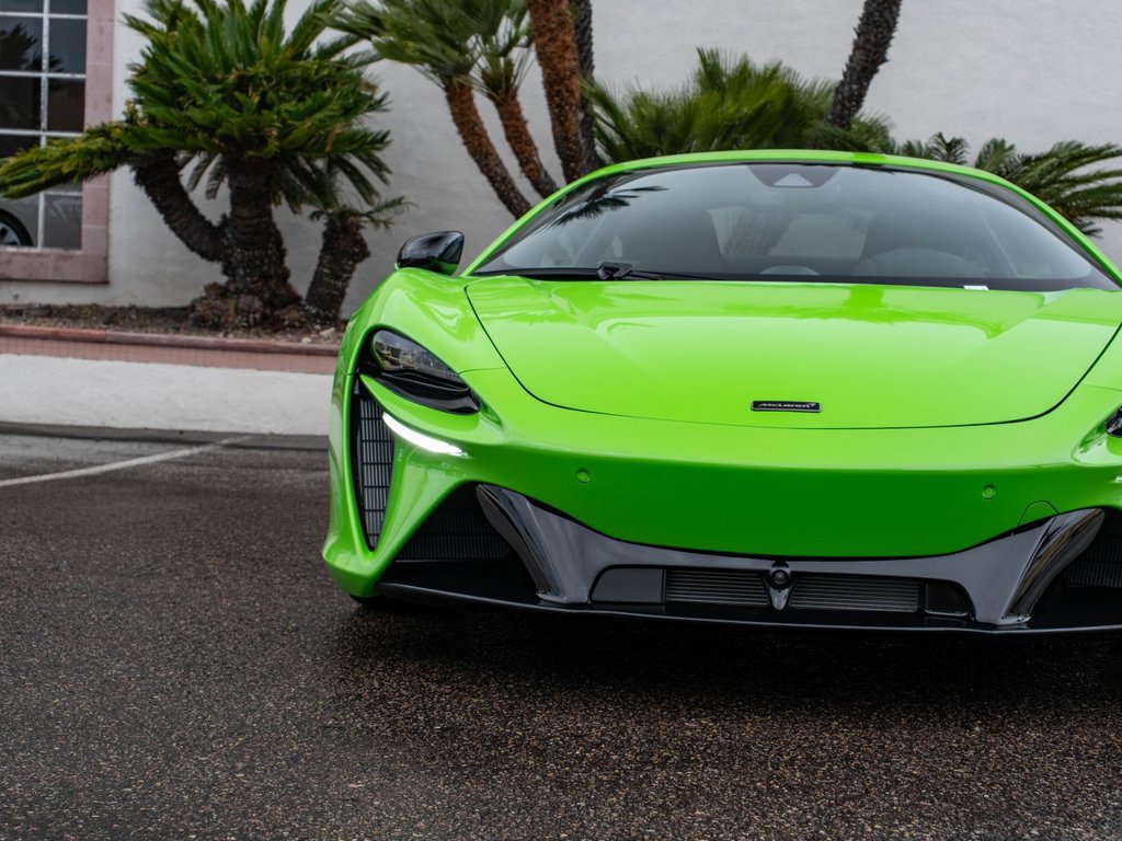 New 2026 McLaren Artura RWD image 28