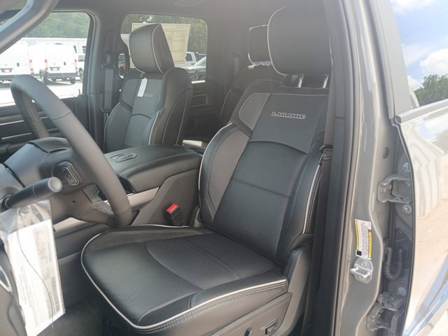 New 2027 RAM 4500 4x4 Crew Cab DRW w/ Laramie Trim Package image 33