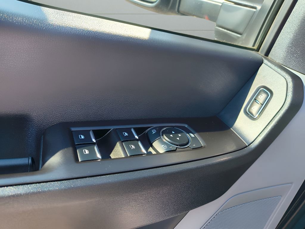 Used 2024 Ford F450 XL image 17