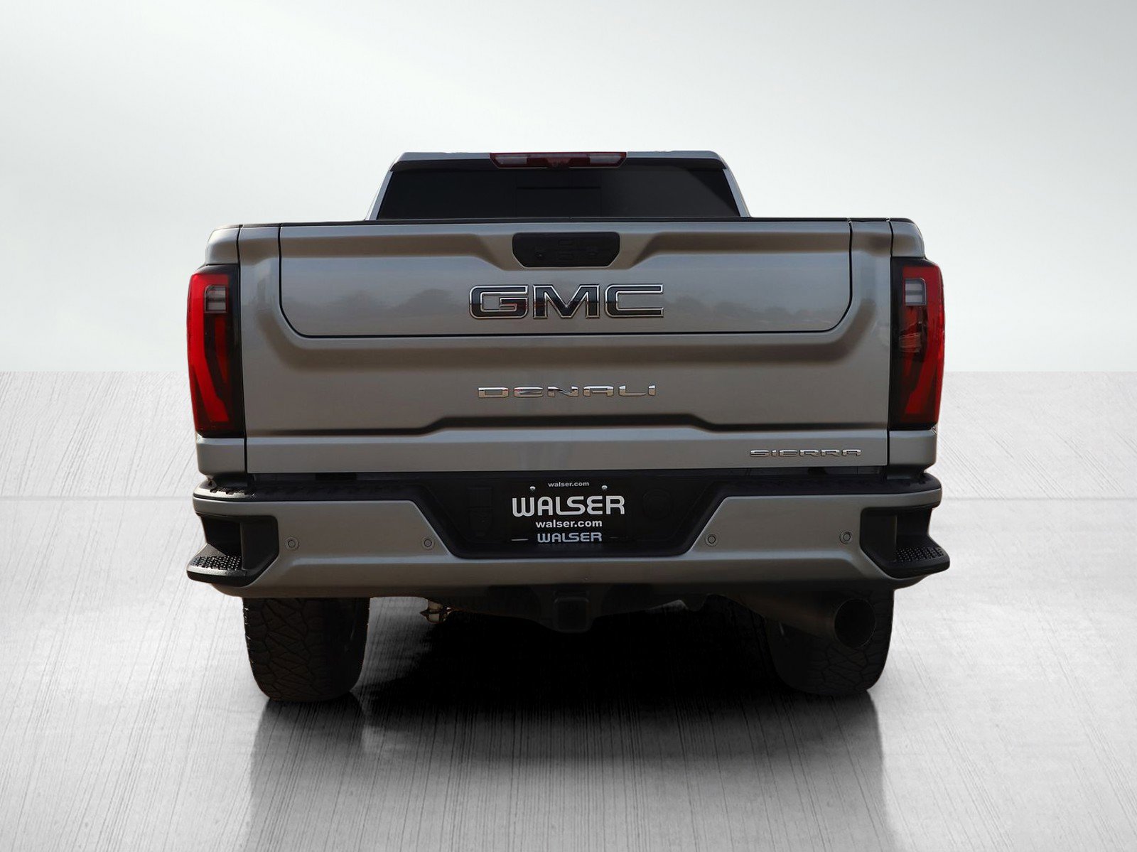 Used 2025 GMC Sierra 2500 Denali Ultimate image 4