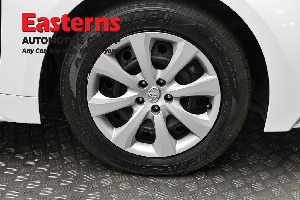 Used 2024 Toyota Corolla LE image 31