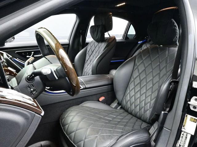 Used 2024 Mercedes-Benz S 580 4MATIC Sedan image 5