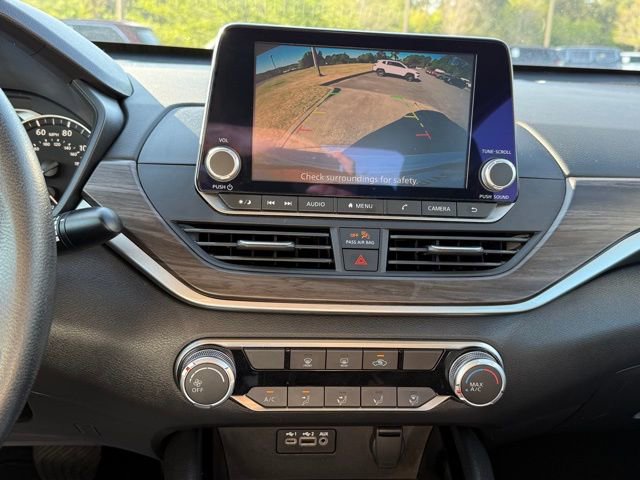 Used 2024 Nissan Altima 2.5 SV image 20