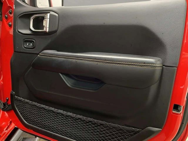 Used 2025 Jeep Wrangler Unlimited Sahara w/ Safety Group image 95