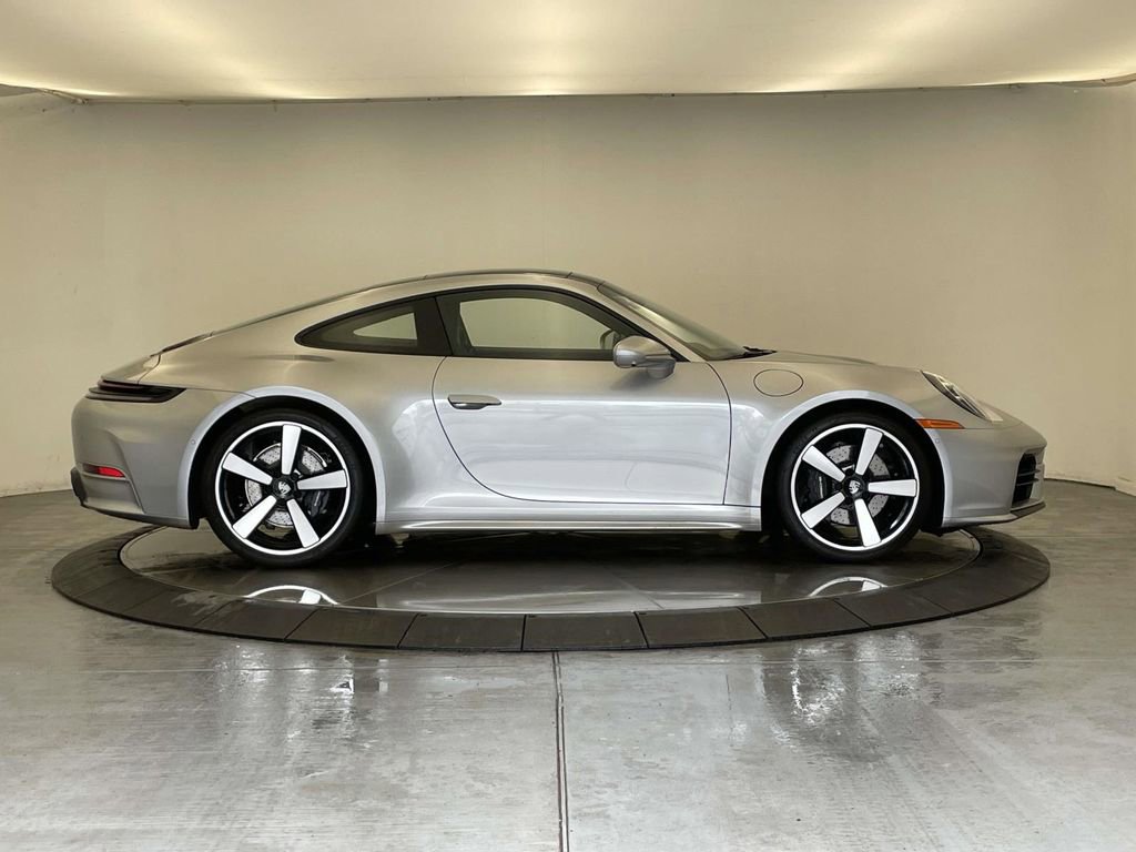 Used 2026 Porsche 911 Carrera image 8