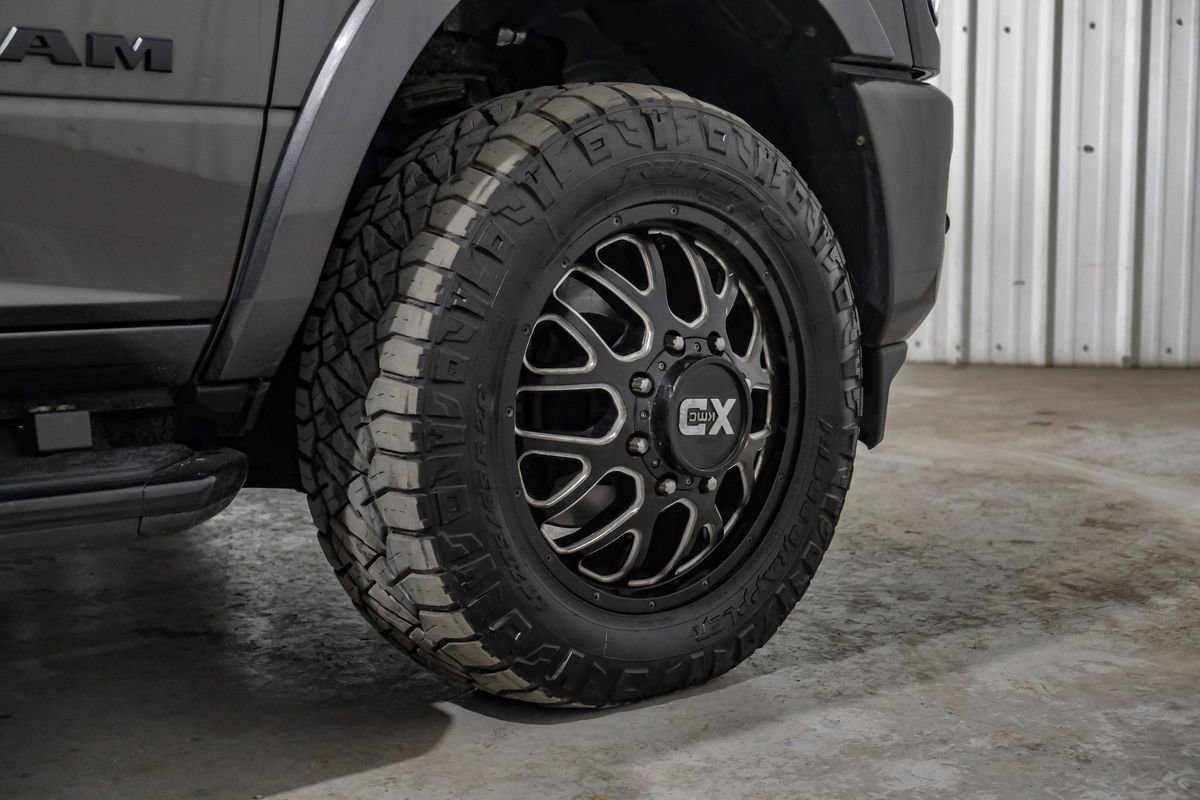 Used 2020 RAM 3500 Laramie w/ Night Edition image 65