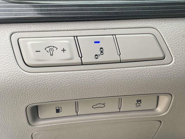 Used 2018 Hyundai Sonata Limited image 20
