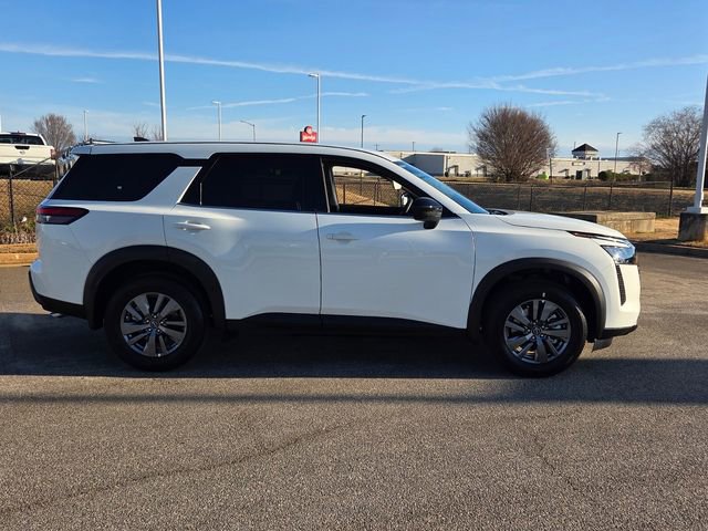 New 2026 Nissan Pathfinder S image 14