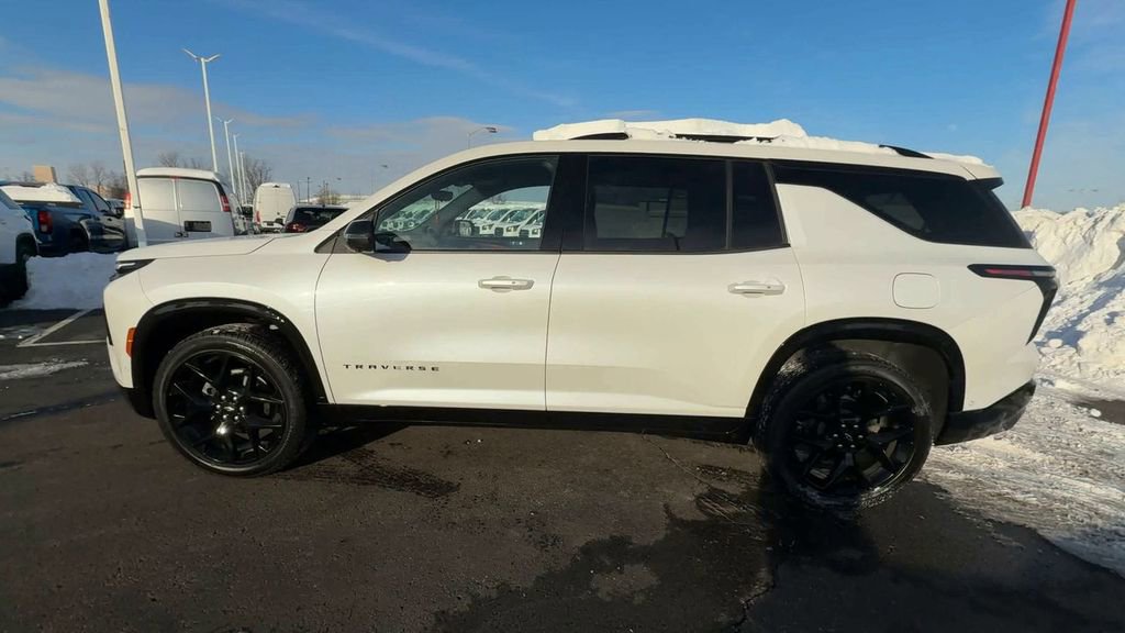 Used 2024 Chevrolet Traverse RS w/ LPO, Floor Liner Package image 5