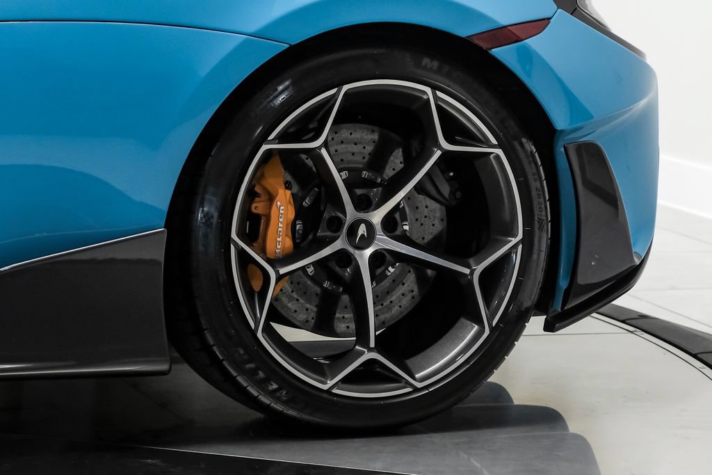 Used 2019 McLaren 600LT RWD image 45