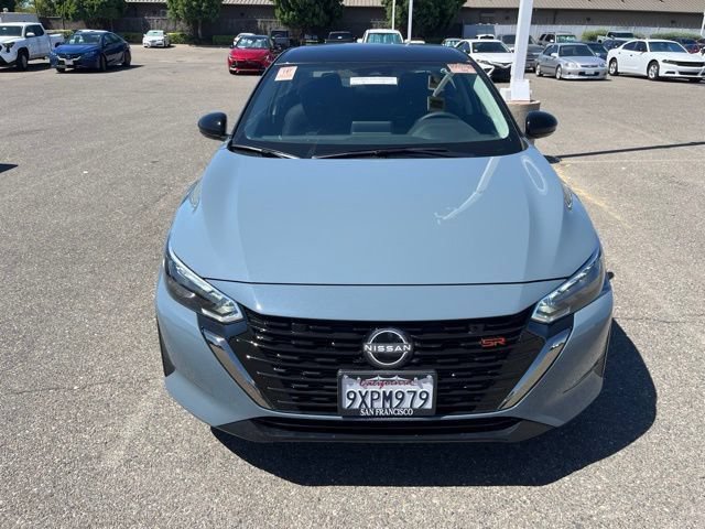 Used 2025 Nissan Sentra SR FWD image 2