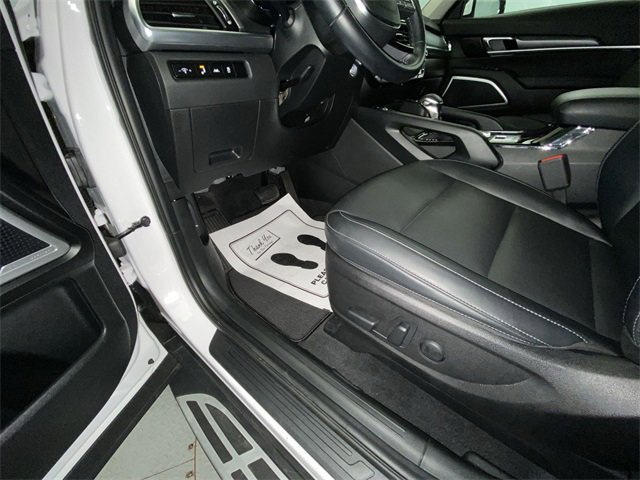 Used 2022 Kia Telluride S image 12