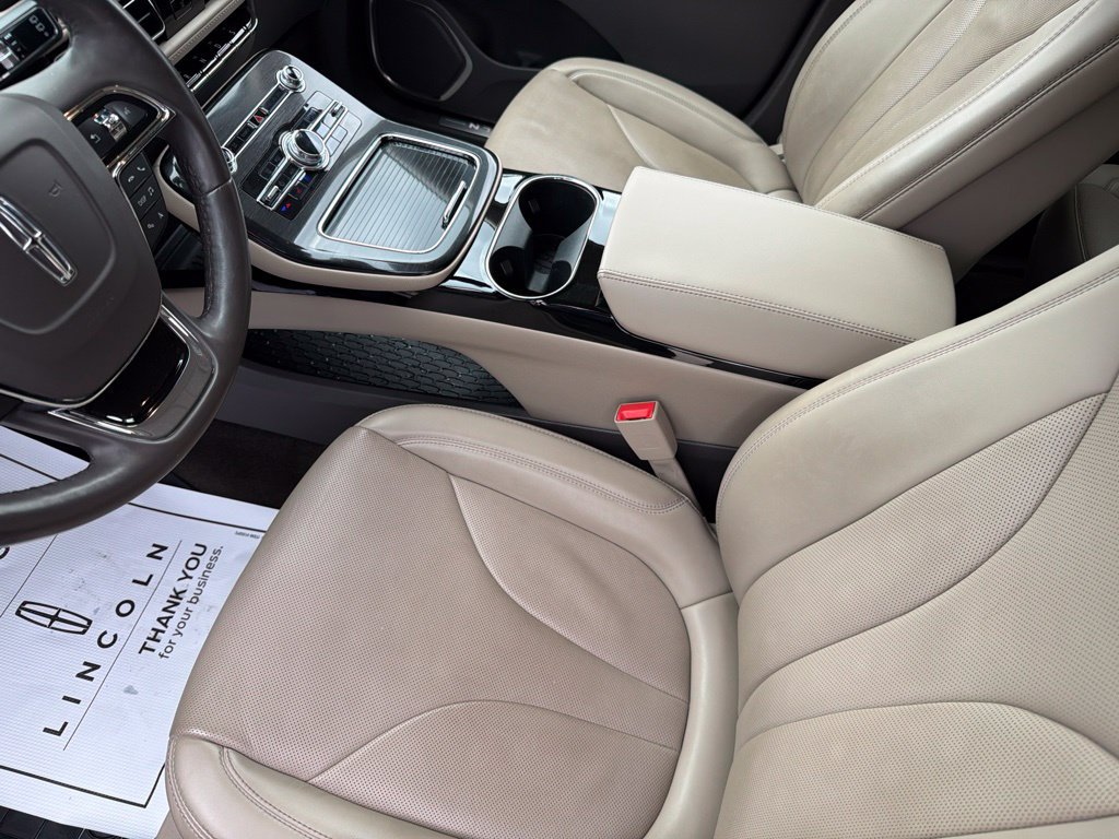 Used 2023 Lincoln Nautilus Reserve AWD/4WD image 15