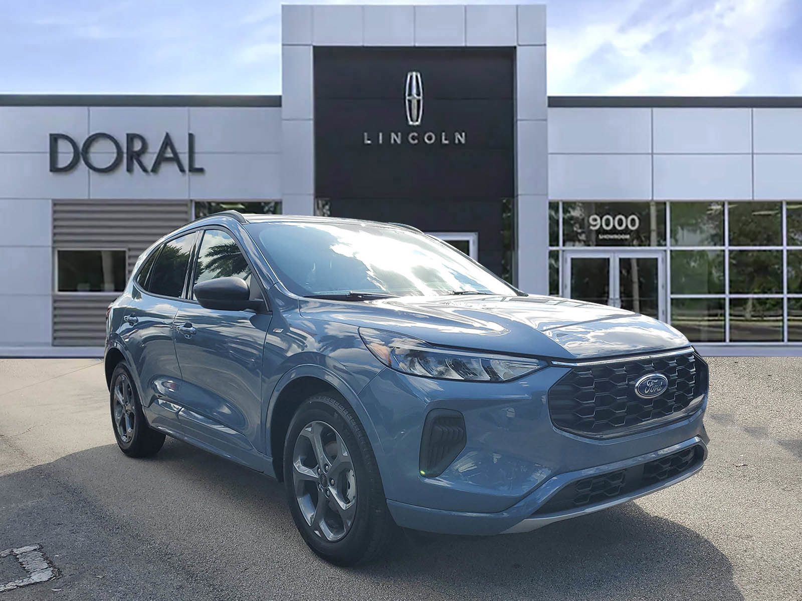 Used 2024 Ford Escape ST-Line w/ Tech Pack #1