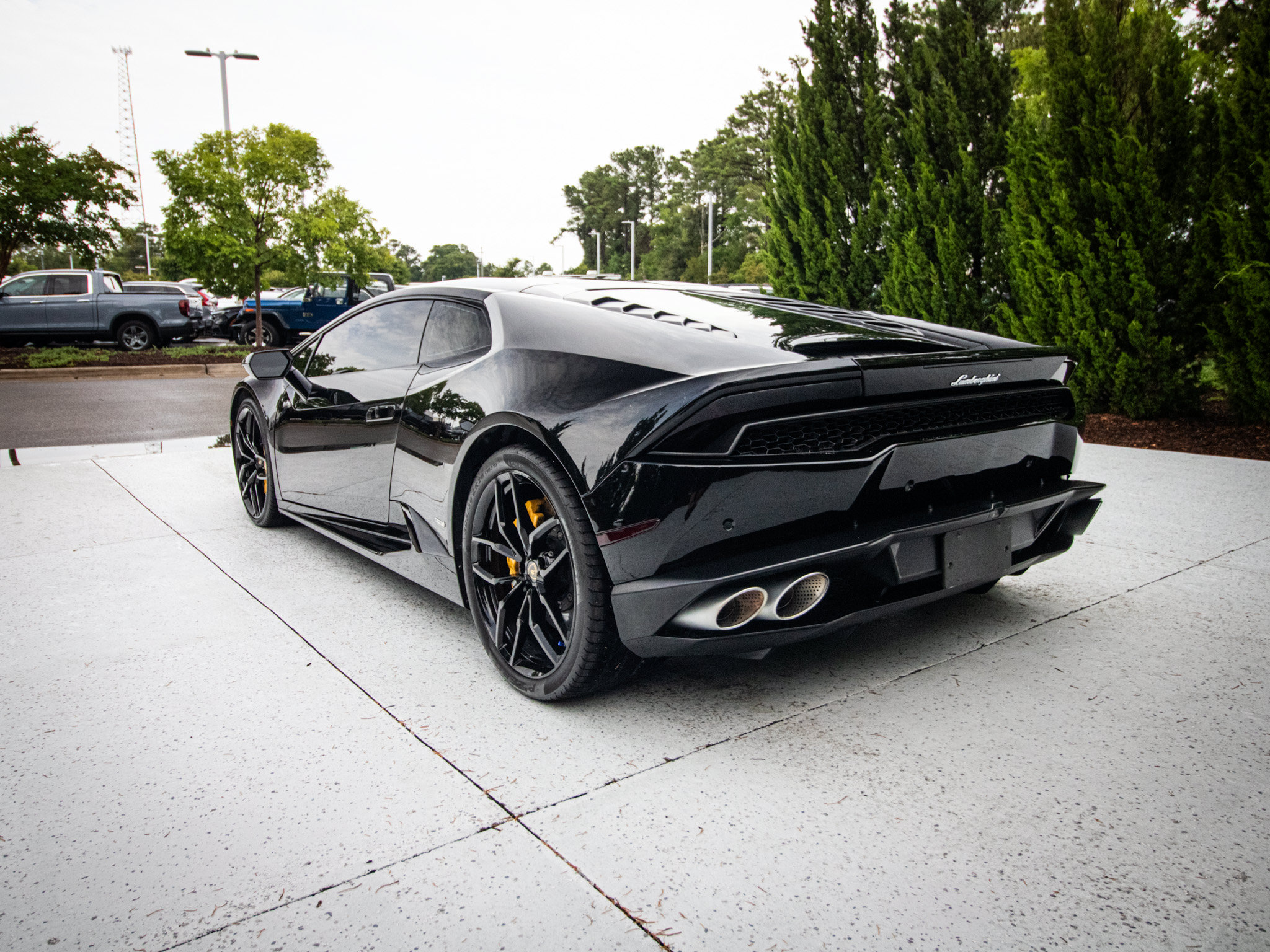 Used 2015 Lamborghini Huracan LP 610-4 AWD/4WD image 8