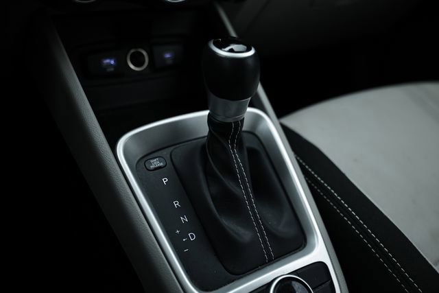 Used 2024 Hyundai Venue SEL image 41