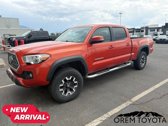 Used 2018 Toyota Tacoma TRD Off-Road w/ Technology Package AWD/4WD image 18