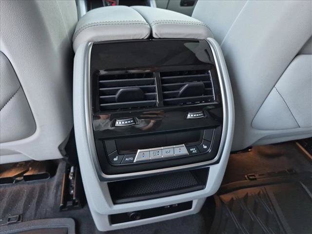 Certified 2025 BMW XM AWD/4WD image 17