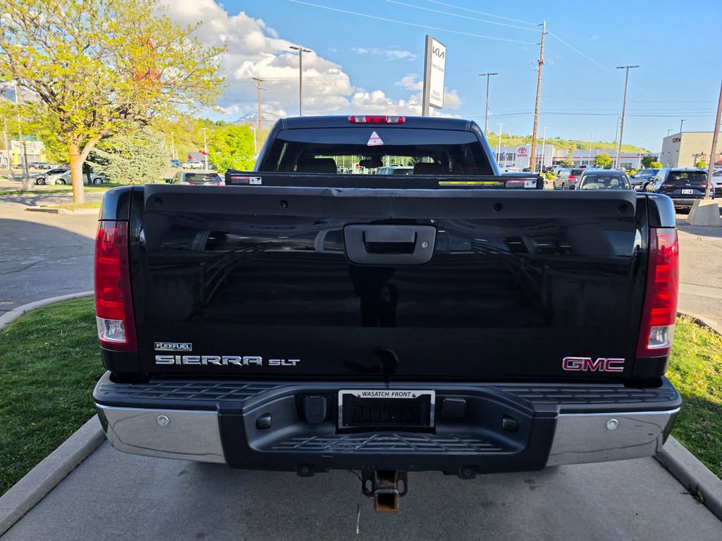 Used 2009 GMC Sierra 1500 SLT w/ All-Terrain Package AWD/4WD image 6