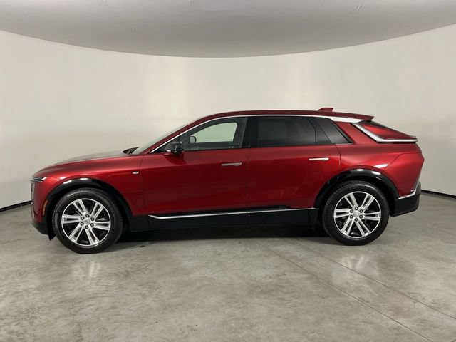 Used 2024 Cadillac Lyriq Tech AWD/4WD image 5