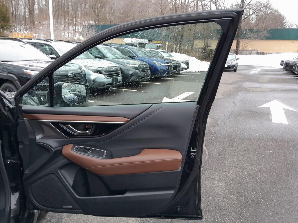 Used 2020 Subaru Outback Touring image 38