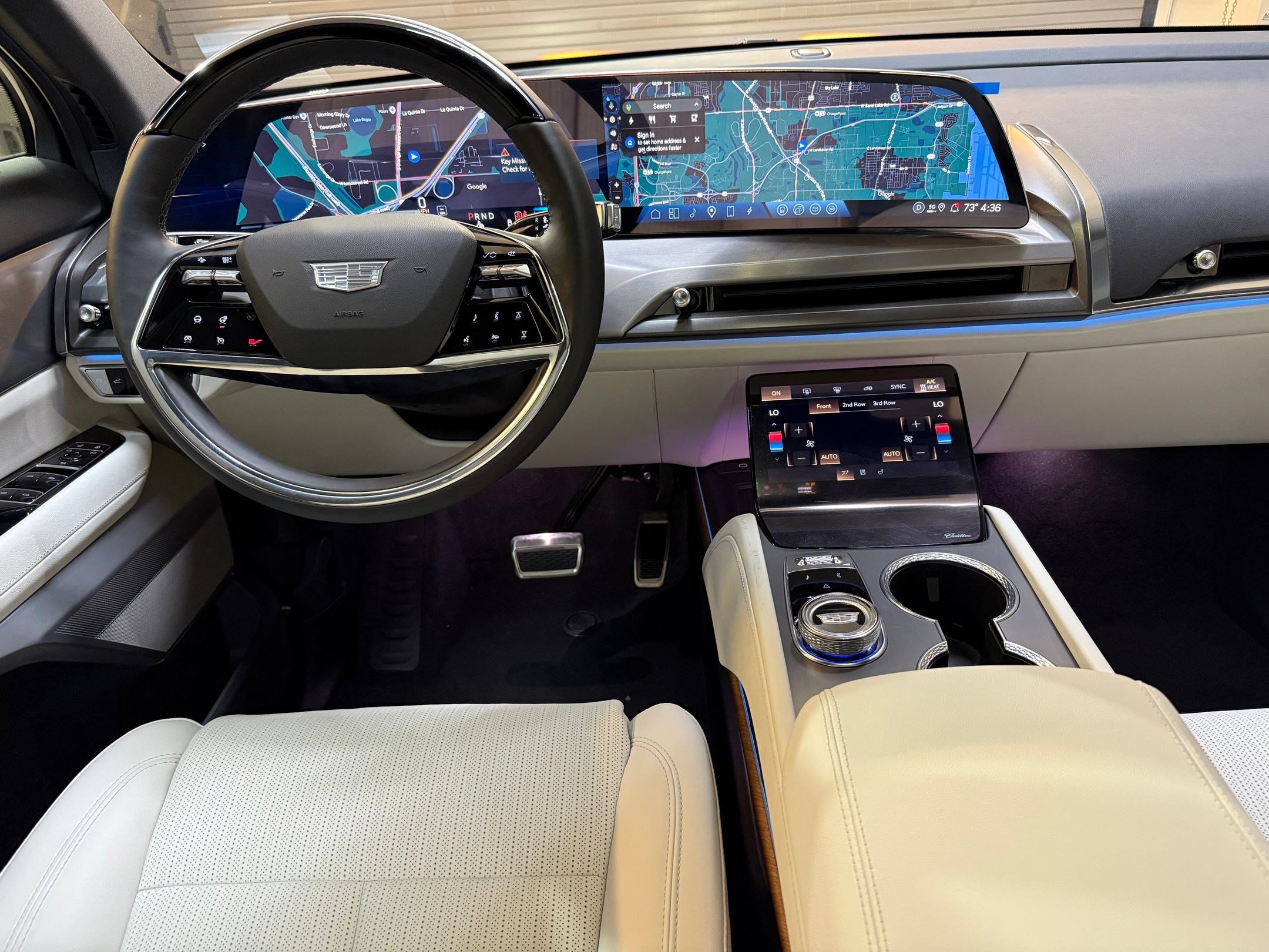 New 2026 Cadillac Vistiq Sport image 4