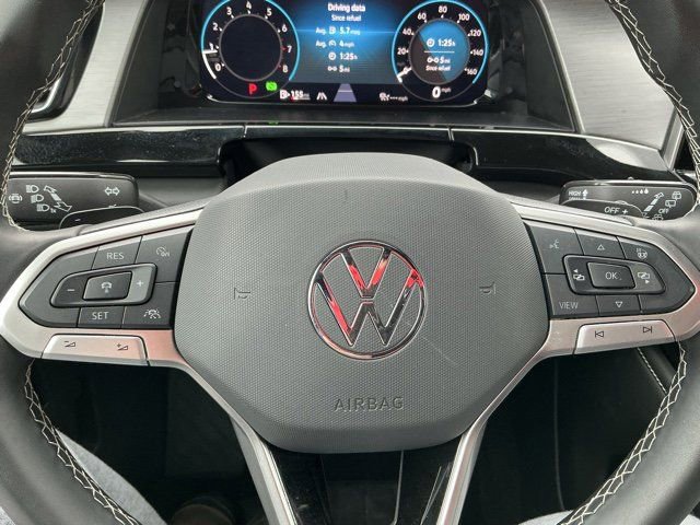 Used 2025 Volkswagen Atlas Cross Sport SE image 28