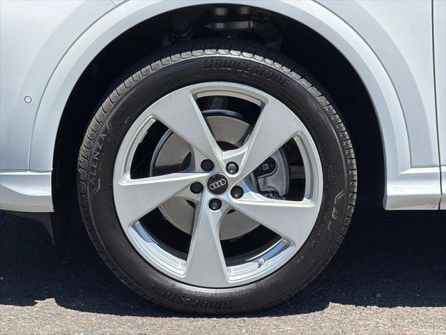 Certified 2025 Audi Q5 Premium w/ Premium Plus AWD/4WD image 38